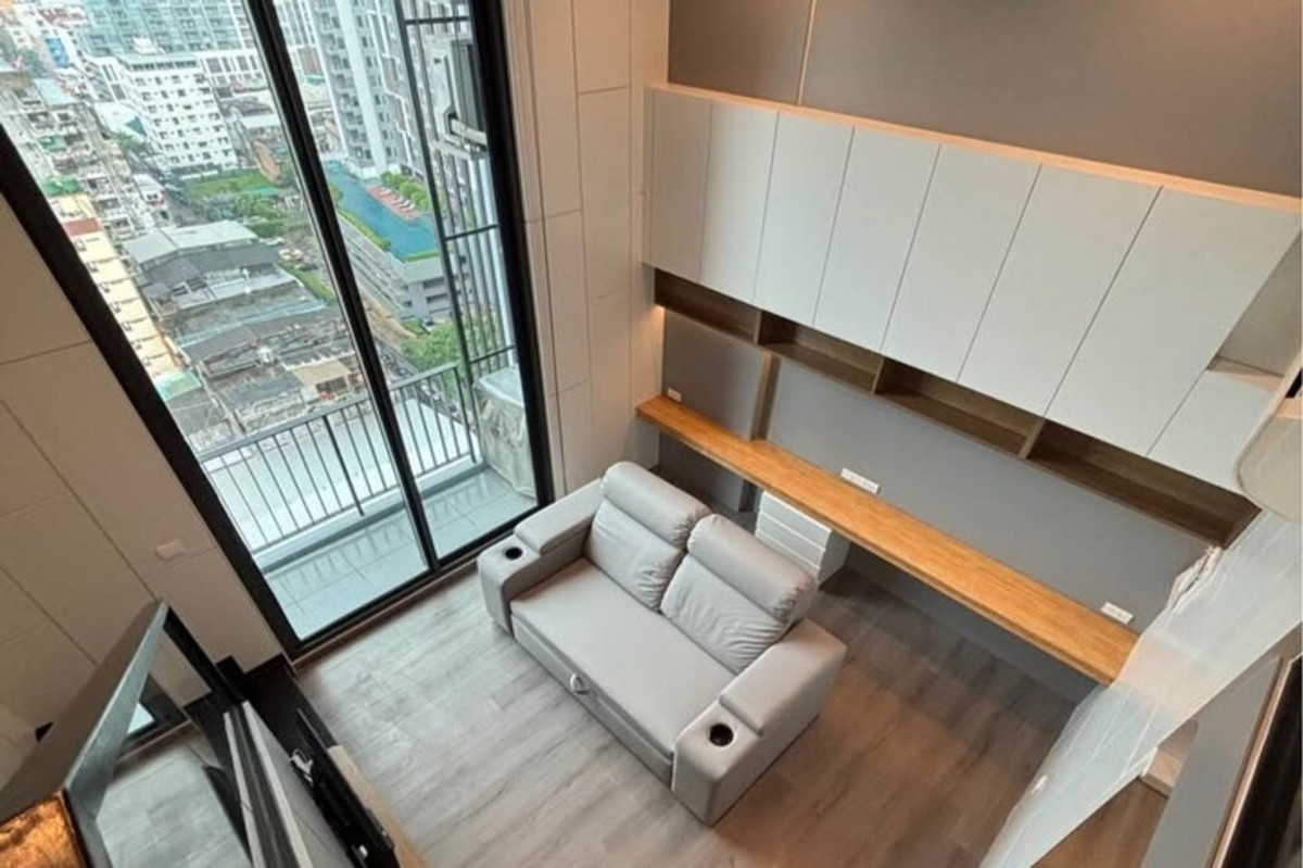 For SaleCondoSapankwai,Jatujak : 🔥 For Sale !! high floor 11++, North Facing, Good location !!🔥 Code C20260200024..........The Reserve Phahol- Pradipat, 1 bedroom Loft, 1 bathroom, furnished, Special Deal!!📣📣