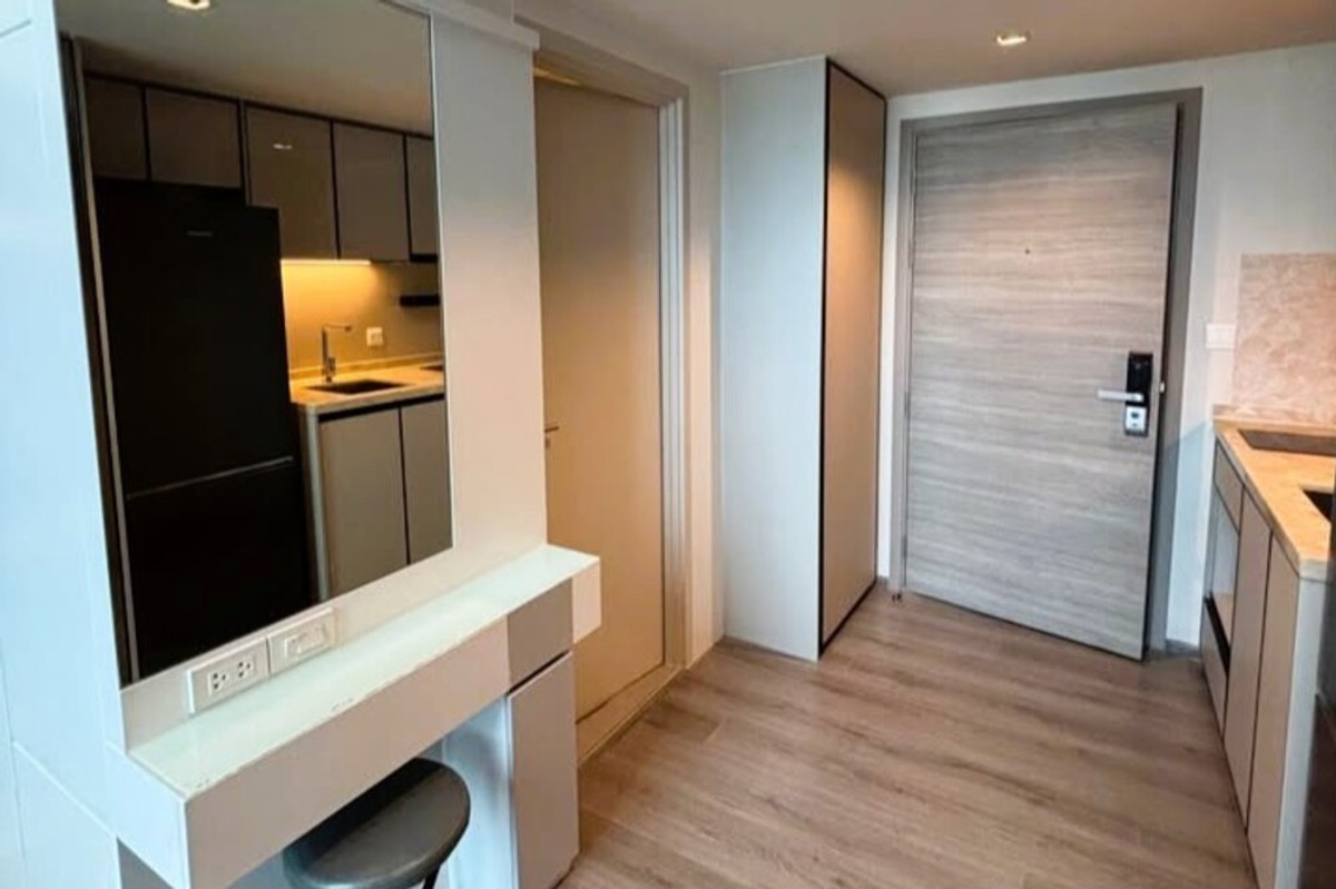 For SaleCondoSapankwai,Jatujak : 🔥 For Sale !! high floor 11++, North Facing, Good location !!🔥 Code C20260200024..........The Reserve Phahol- Pradipat, 1 bedroom Loft, 1 bathroom, furnished, Special Deal!!📣📣