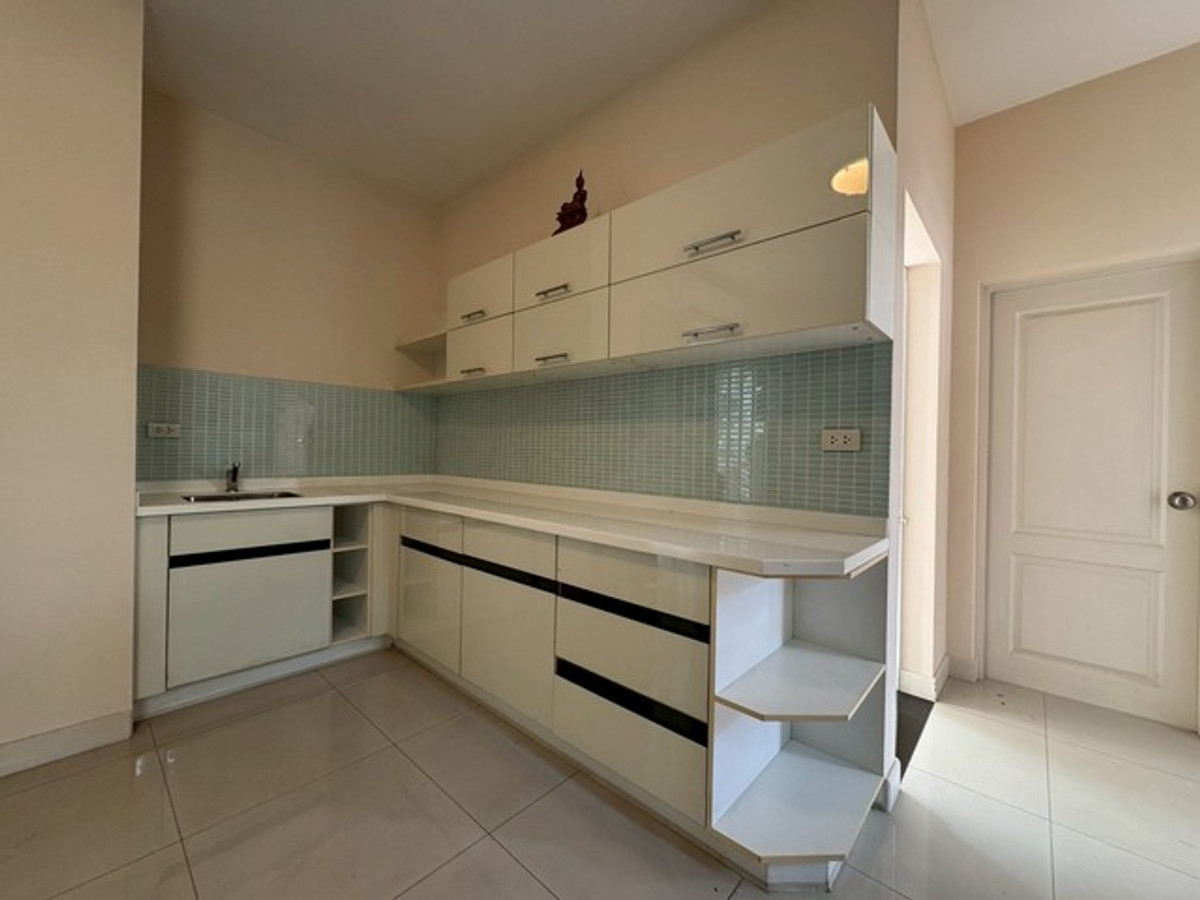 ให้เช่าบ้านนวมินทร์ รามอินทรา : HR3226ให้เช่าบ้านเดี่ยวหรู ""Bangkok Boulevard รัชดา-รามอินทรา 2บ้านสวย สภาพดี เฟอร์นิเจอร์ครบ พร้อมเข้าอยู่