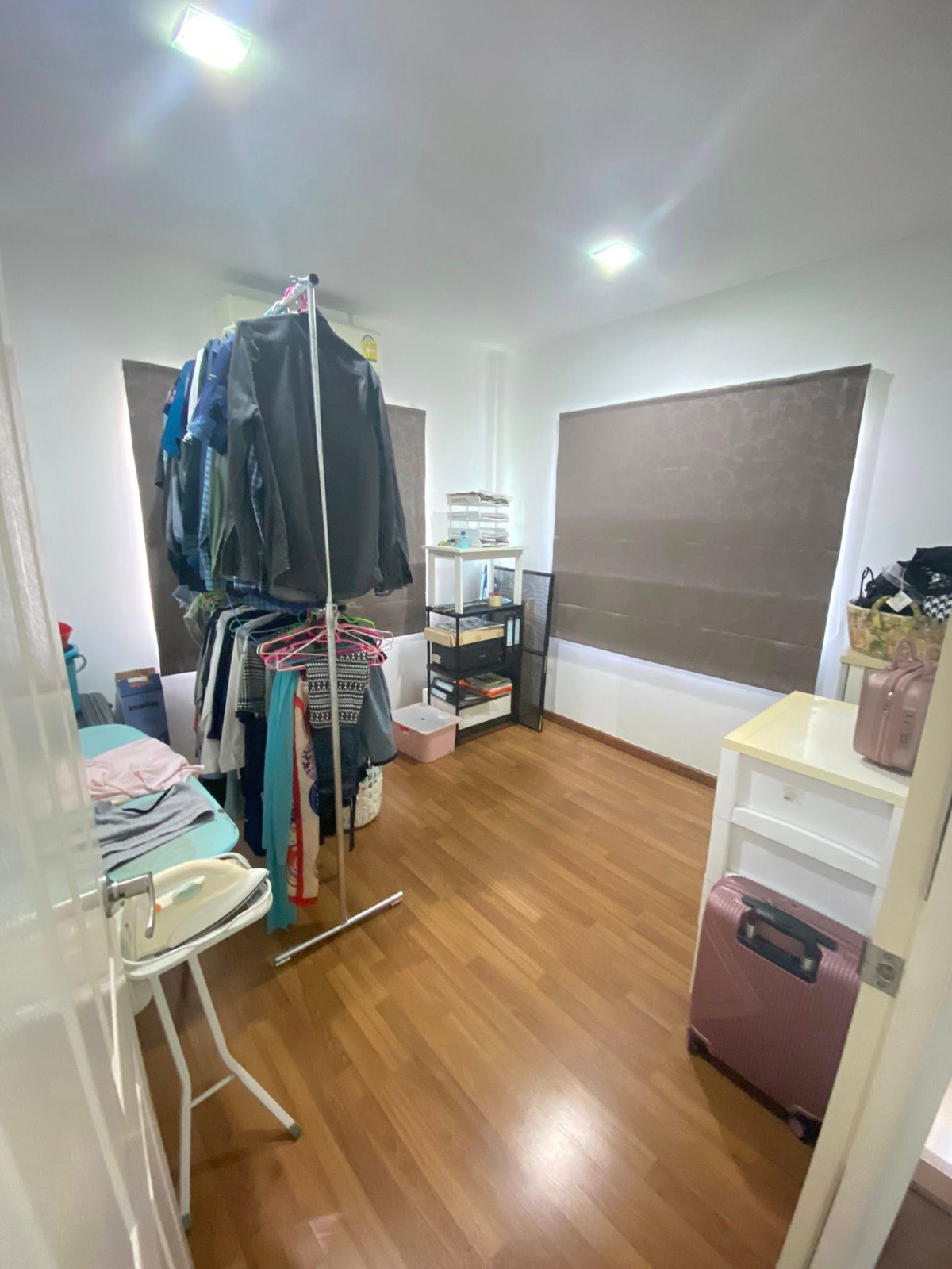 For RentHouseLadkrabang, Suwannaphum Airport : Golden Village Bangna - Kingkaew / 3 Bedrooms (FOR RENT) POON155