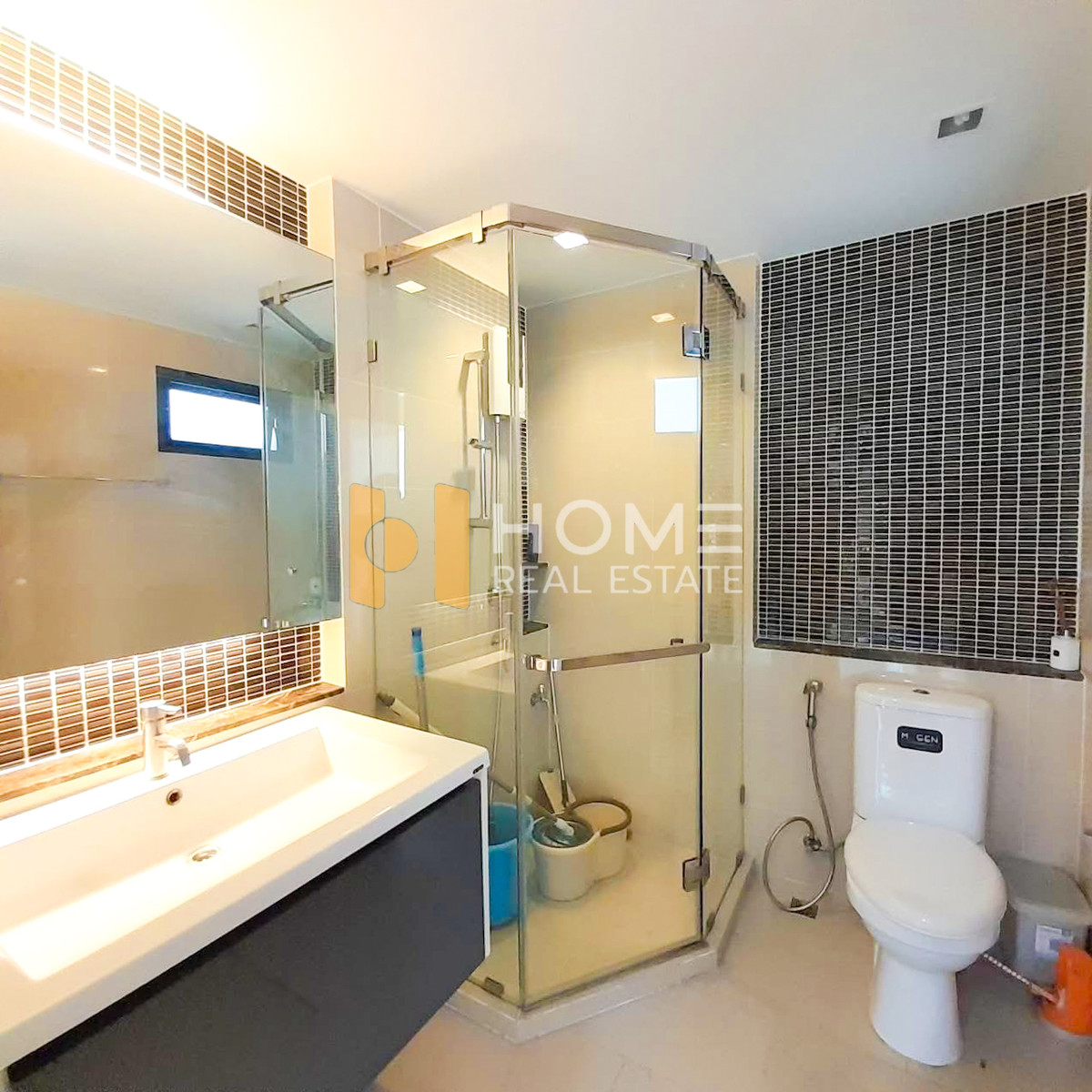 For RentHouseLadkrabang, Suwannaphum Airport : Setthasiri Onnut - Srinakarin / 4 Bedrooms (FOR SALE) FONT029