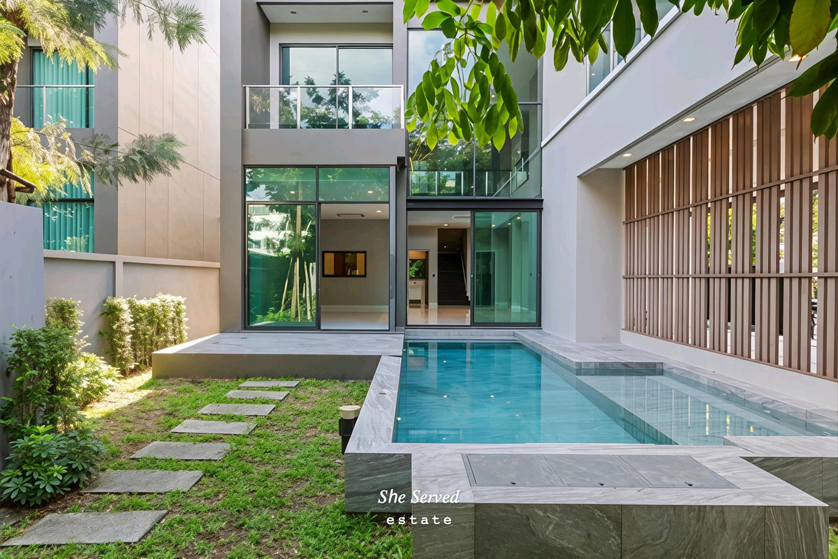 For SaleHouseVipawadee, Don Mueang, Lak Si : ◈ The Gentry Vibhavadi ◈ Hudson Type • 3-Storey Luxury House • Private Lift