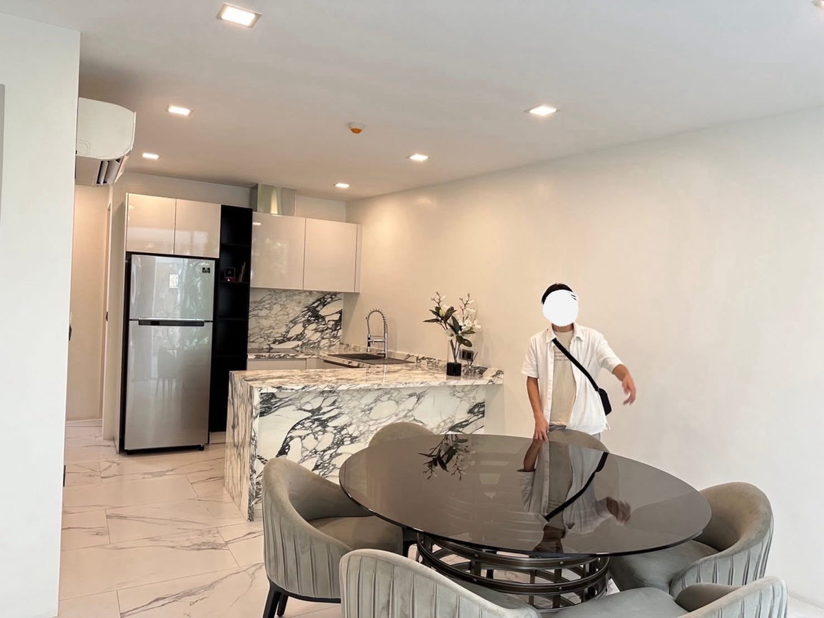 บ้านเลียบทางด่วนรามอินทรา : ขาย/เช่า บ้าน - home Office D8 Residence Luxury Pool Villa  ลาดพร้าว