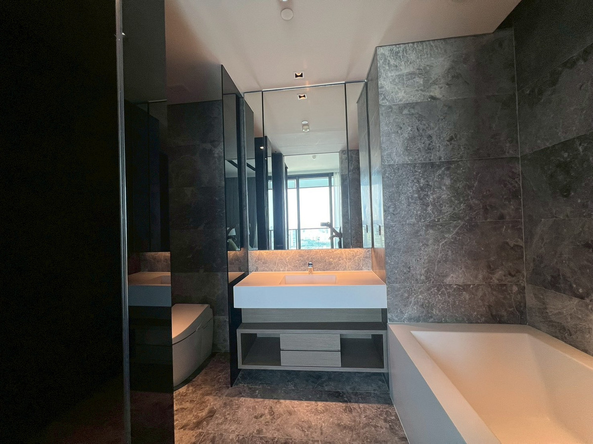 For RentCondoWongwianyai, Charoennakor : Banyan Tree Residences Riverside Bangkok – For Rent