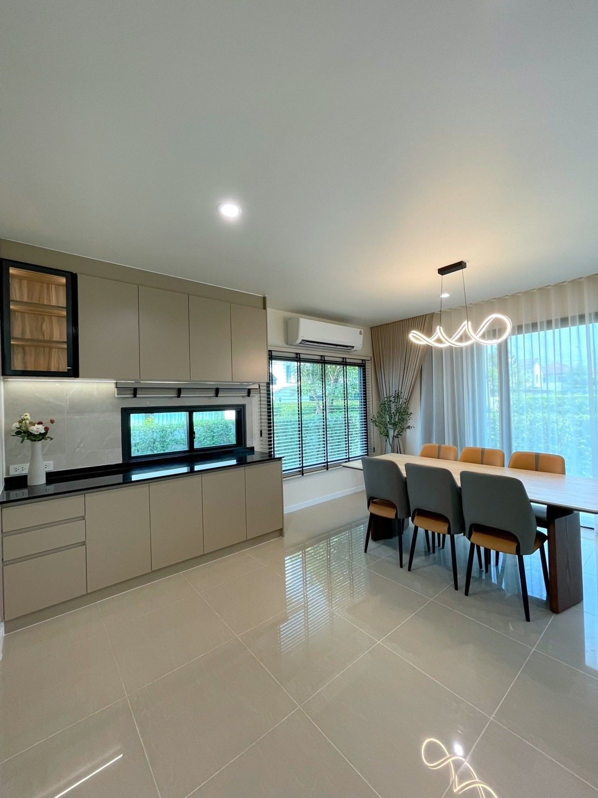 For RentHouseSamut Prakan,Samrong : Pimnara Srinakarin - Bangna / 4 Bedrooms (FOR RENT) YOK078