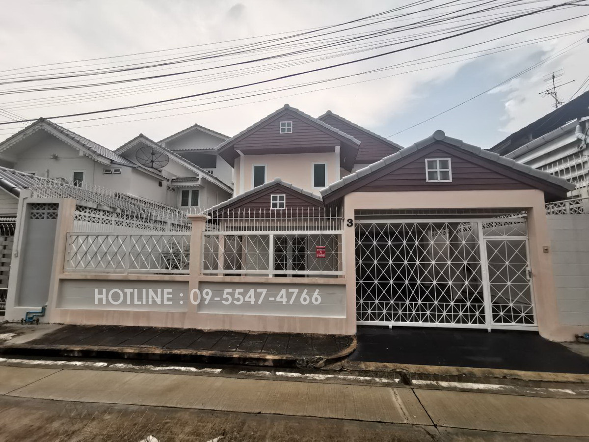 For RentHouseBang Sue, Wong Sawang, Tao Pun : ET-M6-H001_(For rent) 2-story detached house on Prachaniwet 3 Road, Soi 8, Intersection 8/6...renovated, good location, ready to move in, suitable for living. and make an office._09 5547 4766