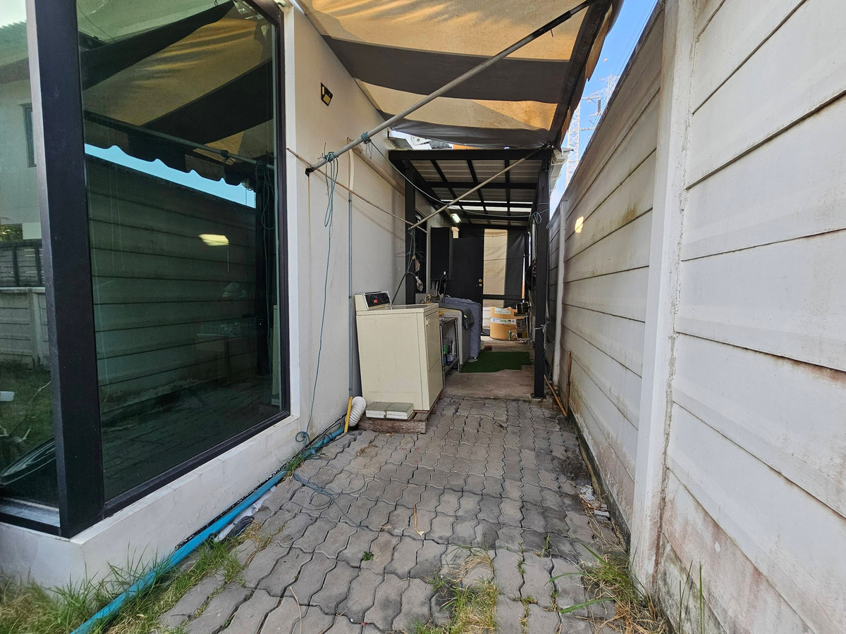 ให้เช่าบ้านสมุทรปราการ สำโรง : เพียง 55k🔥[ปล่อยเช่า] บ้านเดี่ยว 2 ชั้น ใกล้เมกา บางนา : Areeya Como Primo : บ้านสไตล์ Modern Tropical 4 ห้องนอน