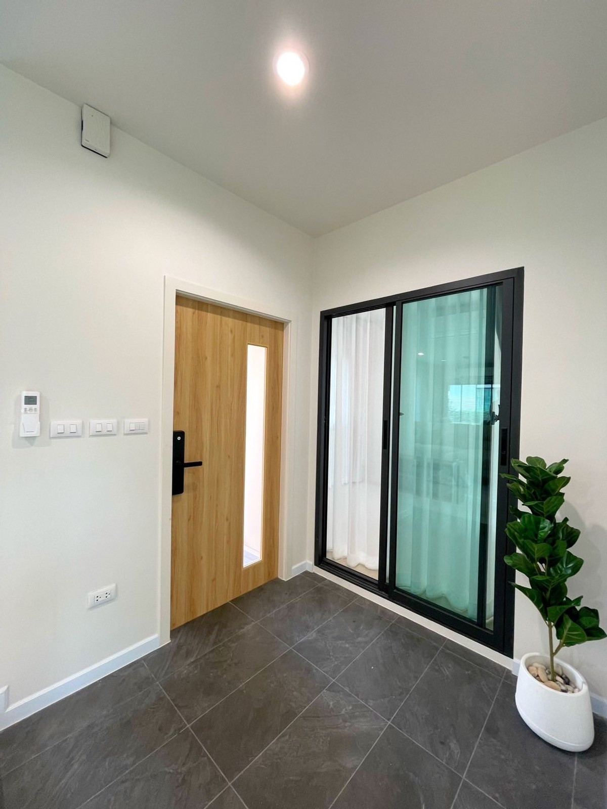 For RentHouseSamut Prakan,Samrong : Pimnara Srinakarin - Bangna / 4 Bedrooms (FOR RENT) YOK078