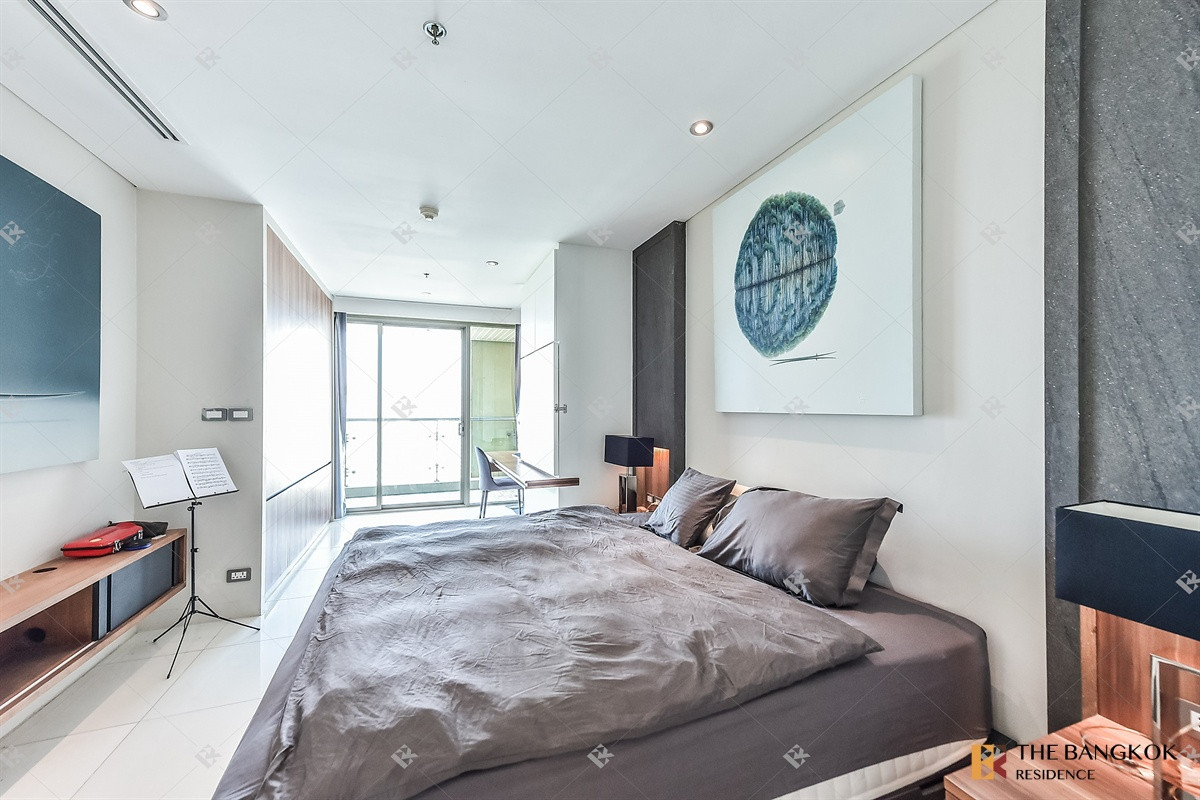 For RentCondoSukhumvit, Asoke, Thonglor :  Spacious Unit at The Lakes 💫 Large Balcony Park View Living 🌳 