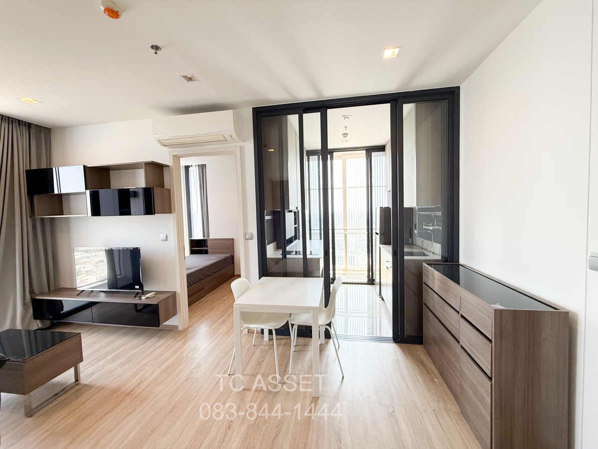 ให้เช่าคอนโดสะพานควาย จตุจักร : 🔥 𝐅𝐨𝐫 𝐑𝐞𝐧𝐭!  𝐓𝐡𝐞 𝐋𝐢𝐧𝐞 𝐏𝐡𝐚𝐡𝐨𝐧-𝐏𝐫𝐚𝐝𝐢𝐩𝐚𝐭! 𝟐 ห้องนอน 𝟓𝟐.𝟔𝟔 ตรม ชั้น 𝟑𝟎+ ทิศเหนือ แต่งครบ🔥 เพียง 𝟑𝟎,𝟎𝟎𝟎 บาท! 