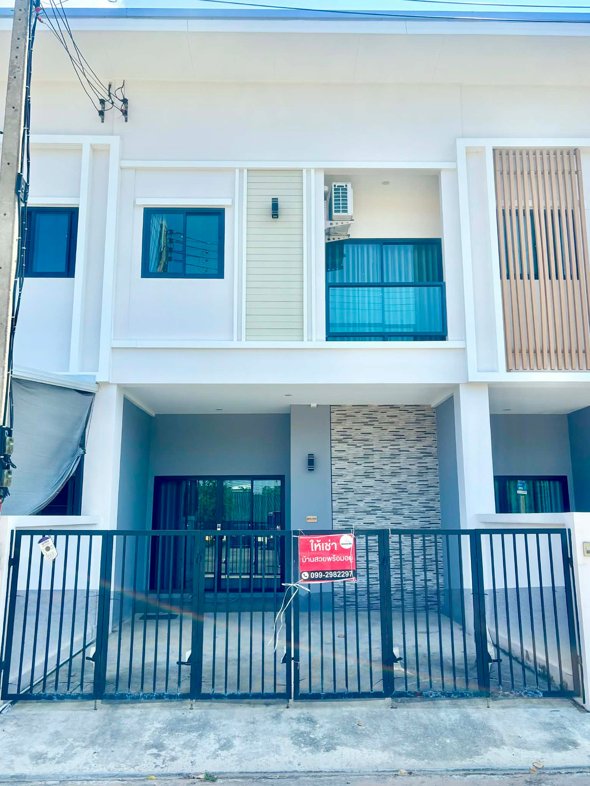 For RentTownhomeKhon Kaen : House for rent, next to Rajapruek Hospital, Khon Kaen.