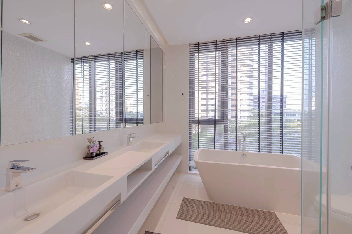 CondoSukhumvit, Asoke, Thonglor : VITTORIO Sukhumvit 39 Condominium Luxury 2 Bedrooms for Rent/Sale