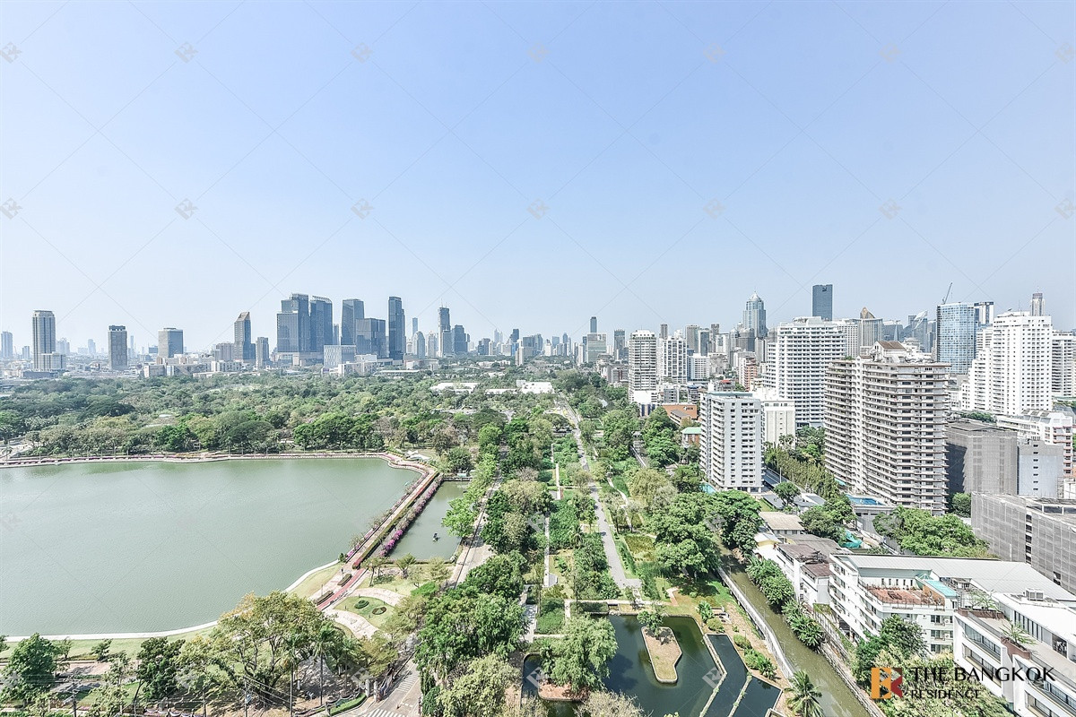 For RentCondoSukhumvit, Asoke, Thonglor :  Spacious Unit at The Lakes 💫 Large Balcony Park View Living 🌳 