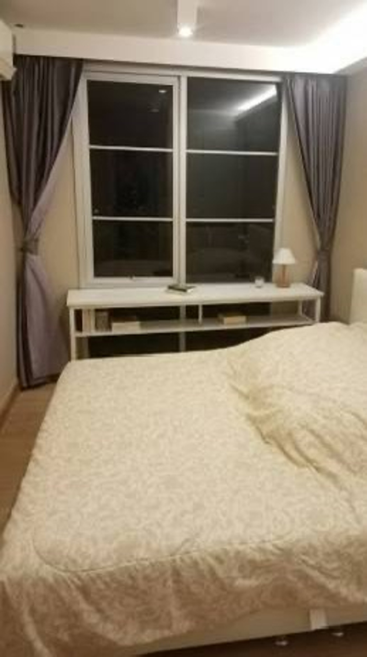 ให้เช่าคอนโดสุขุมวิท อโศก ทองหล่อ : ★ Maestro 39 ★ 30 ตรม.,ชั้น 3 (1 ห้องนอน 1 ห้องน้ำ), เลี้ยงสัตว์ได้ ★ใกล้ BTS พร้อมพงษ์★ใกล้ เอ็มควอเทียร์ และเอ็มโพเรียม ★ สิ่งอำนวยความสะดวกมากมาย★ เครื่องใช้ไฟฟ้าครบครัน★ 