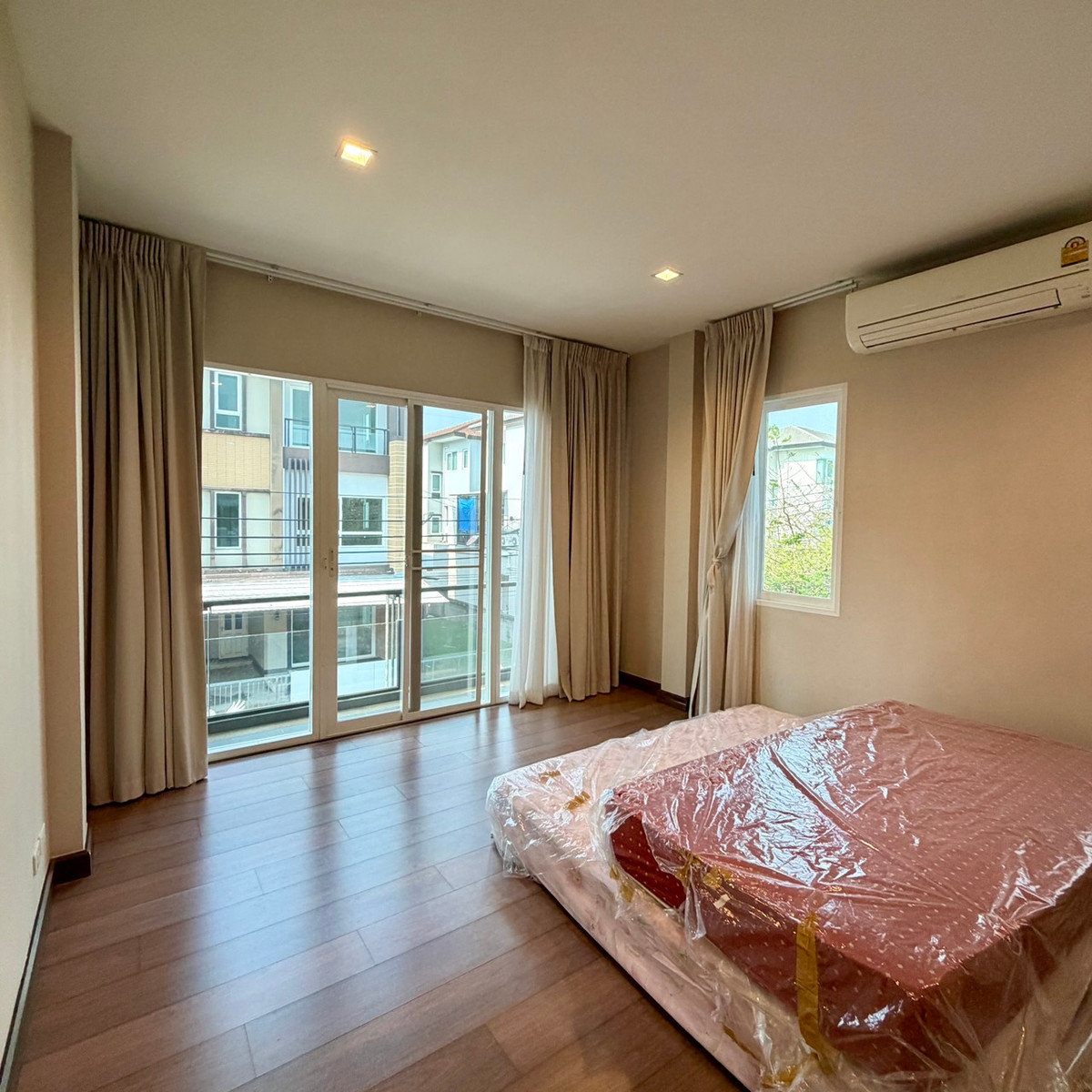 HousePinklao, Charansanitwong : For sale | Rent: Casa Legend Ratchaphruek Pinklao 🏡 Corner house, next to the central garden, next to the lawn, 