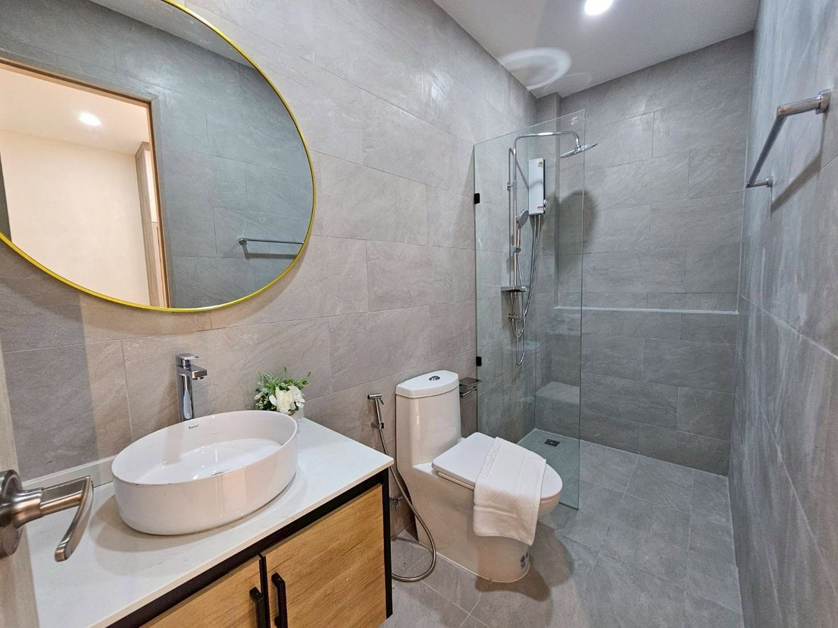 For SaleHousePattaya, Bangsaen, Chonburi : Hill Side Village / 4 Bedrooms (FOR SALE), Hill Side Village / 4 Bedrooms (For Sale) BEWN095