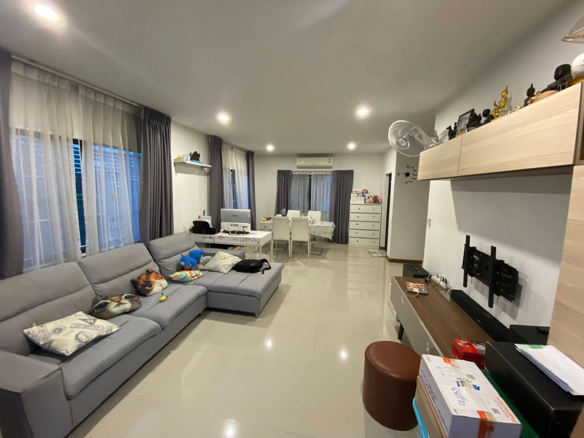 For RentHouseLadkrabang, Suwannaphum Airport : Golden Village Bangna - Kingkaew / 3 Bedrooms (FOR RENT) POON155