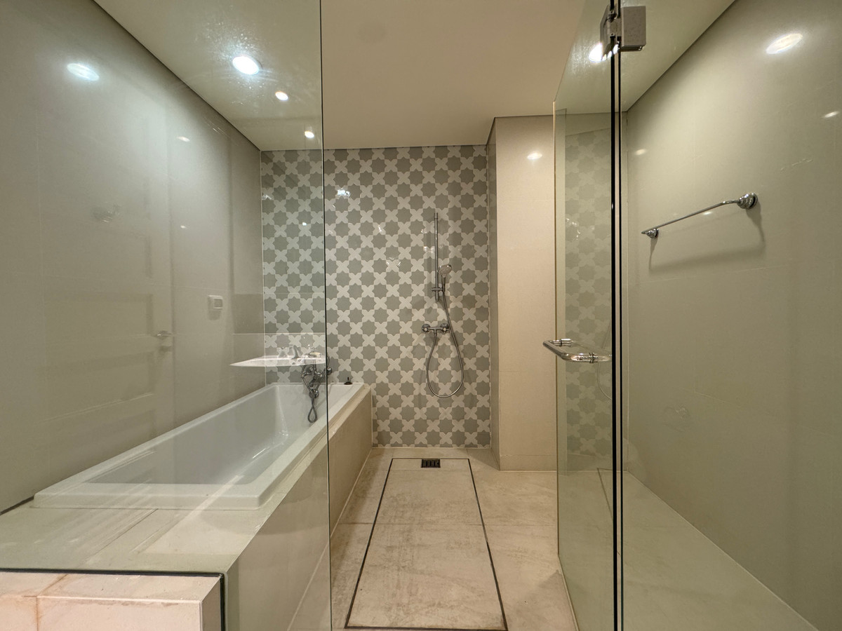 ให้เช่าคอนโดสุขุมวิท อโศก ทองหล่อ : 🏢ให้เช่าคอนโดย่านสุขุมวิท ที่คอนโด Aguston Sukhumvit 22  3  ห้องนอน  ใกล้BTS พร้อมพงษ์ ใกล้ห้างเอ็มสเฟียร์/ห้างเอ็มโพเรียม 