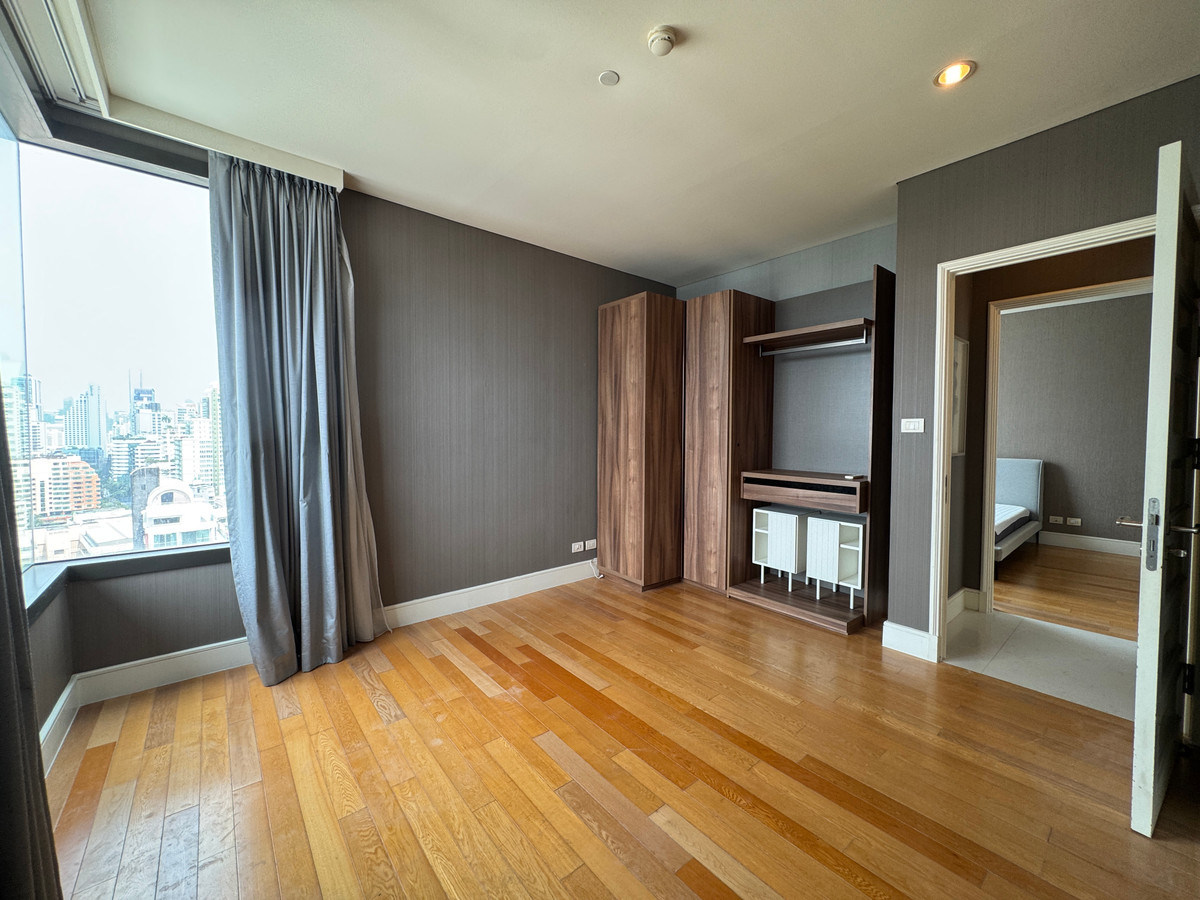 ให้เช่าคอนโดสุขุมวิท อโศก ทองหล่อ : 🏢ให้เช่าคอนโดย่านสุขุมวิท ที่คอนโด Aguston Sukhumvit 22  3  ห้องนอน  ใกล้BTS พร้อมพงษ์ ใกล้ห้างเอ็มสเฟียร์/ห้างเอ็มโพเรียม 