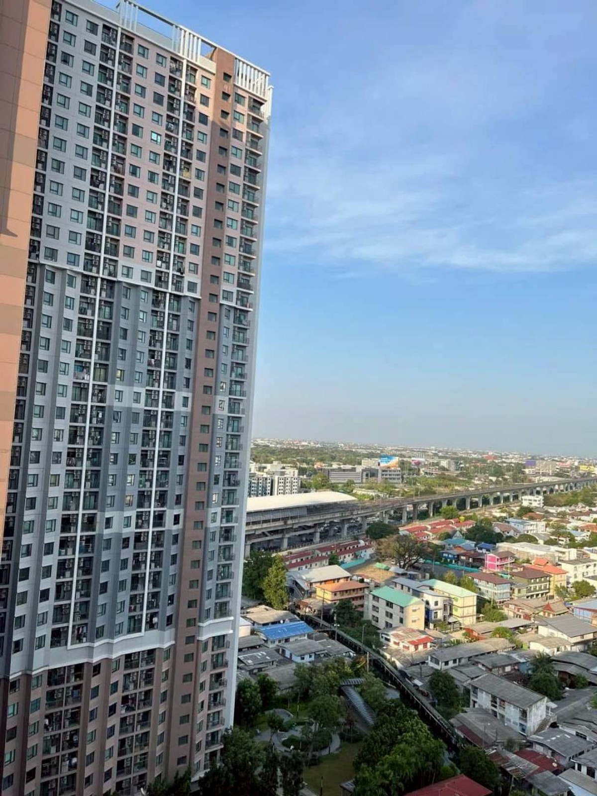 ให้เช่าคอนโดพัฒนาการ ศรีนครินทร์ : ✅ LPNSH405 ✅ Line : @p2nproperty