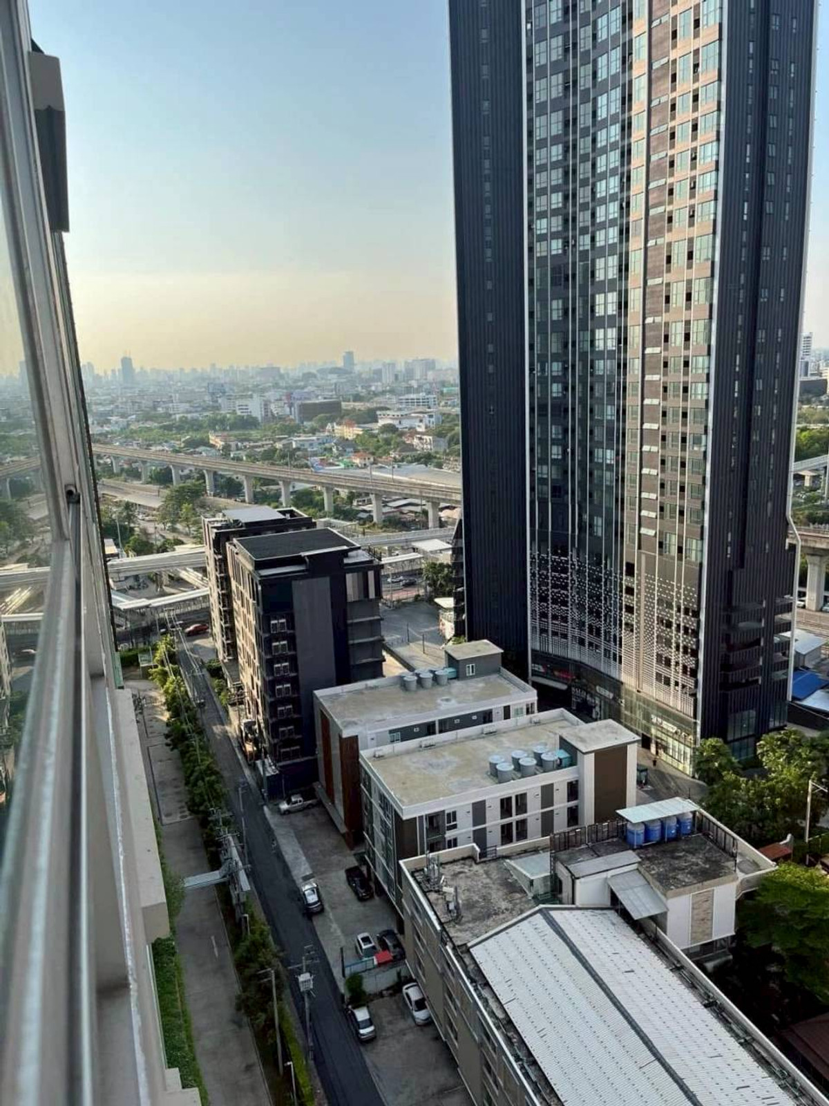 ให้เช่าคอนโดพัฒนาการ ศรีนครินทร์ : ✅ LPNSH405 ✅ Line : @p2nproperty