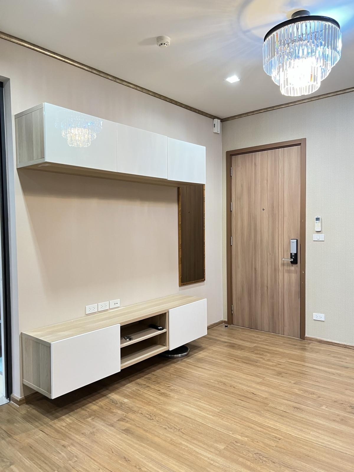 ขายคอนโดอ่อนนุช อุดมสุข : 03/04/2026, รวมค่าโอนสุดคุ้ม! คอนโด 1 ห้องนอน Hasu Haus สุขุมวิท 77 ใกล้ BTS อ่อนนุช 
ขายเพียง 4.05 ล้าน พร้อมสิ่งอำนวยความสะดวกครบครัน ลงทุนหรืออยู่อาศัยก็โดนใจ! 0642748883