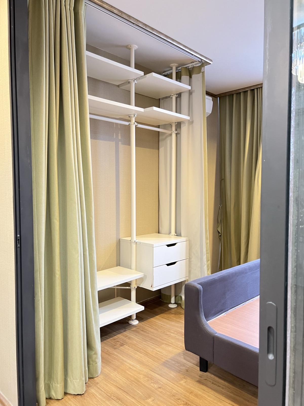 ขายคอนโดอ่อนนุช อุดมสุข : 03/04/2026, รวมค่าโอนสุดคุ้ม! คอนโด 1 ห้องนอน Hasu Haus สุขุมวิท 77 ใกล้ BTS อ่อนนุช 
ขายเพียง 4.05 ล้าน พร้อมสิ่งอำนวยความสะดวกครบครัน ลงทุนหรืออยู่อาศัยก็โดนใจ! 0642748883