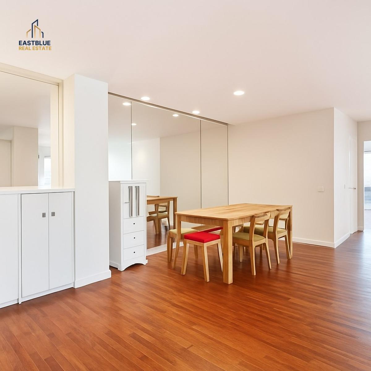 ให้เช่าคอนโดวิทยุ ชิดลม หลังสวน : 03/04/2026, หรูหราท่ามกลางย่านใจกลางเมือง! Noble House Ruamrudee 2 ห้องนอน 
เช่าพร้อมสิ่งอำนวยความสะดวกรอบด้าน เพียง 51,000 บาทต่อเดือน! 0642748883