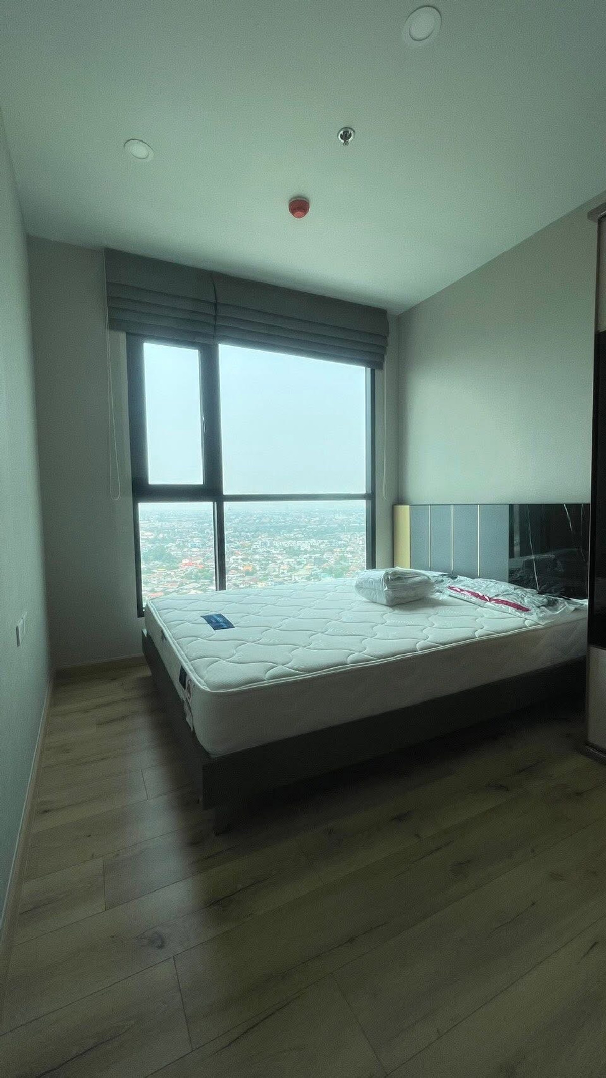 ให้เช่าคอนโดปิ่นเกล้า จรัญสนิทวงศ์ : 🏙️✨ บริกซ์ คอนโด จรัญสนิทวงศ์ 64 (สี่แยกบางพลัด) 🚇 ติด MRT สิรินธร 0 เมตร