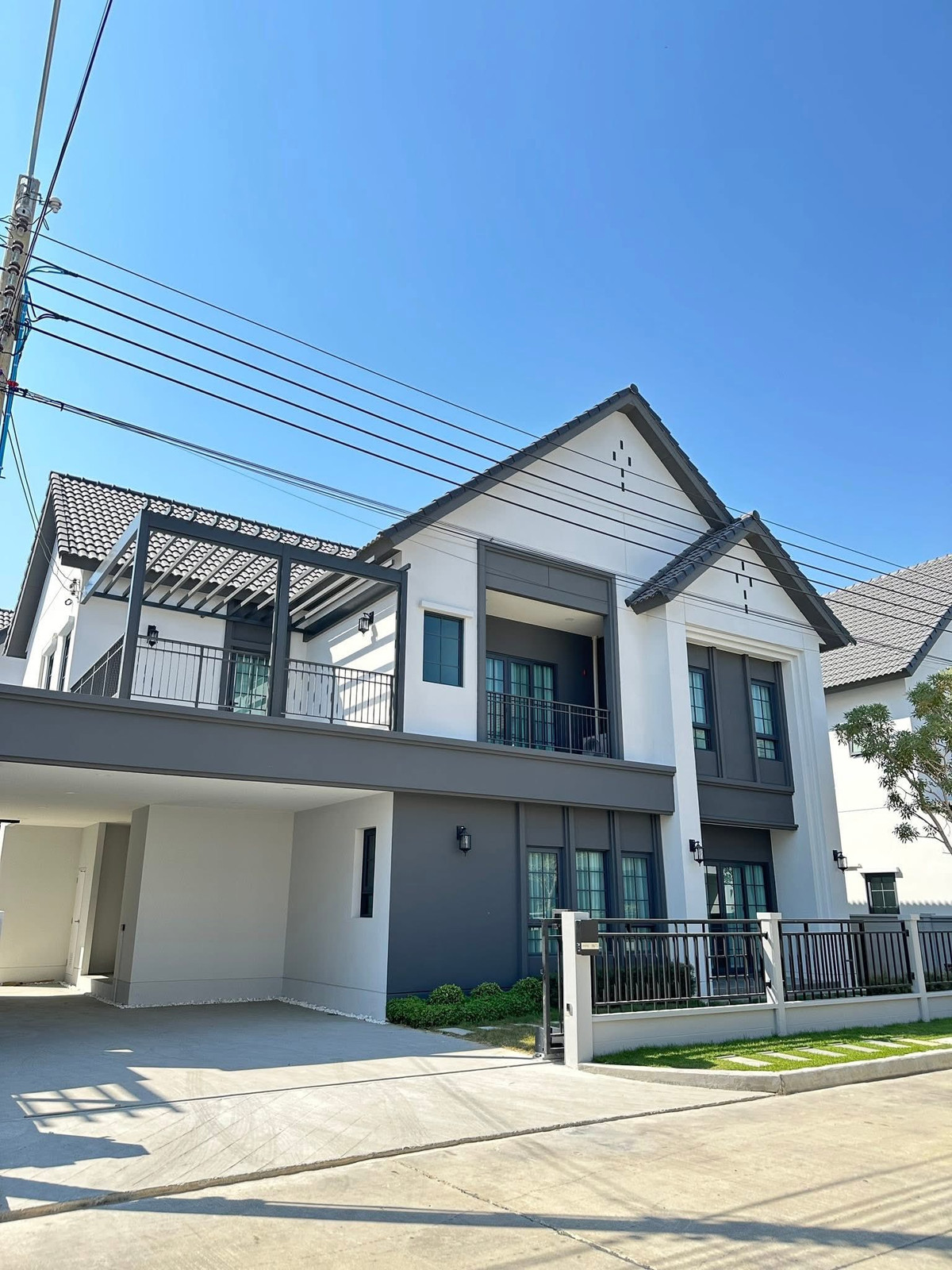 For RentHouseBangna, Bearing, Lasalle : 📢 Single House for Rent – Centro Bangna (Phase 2)