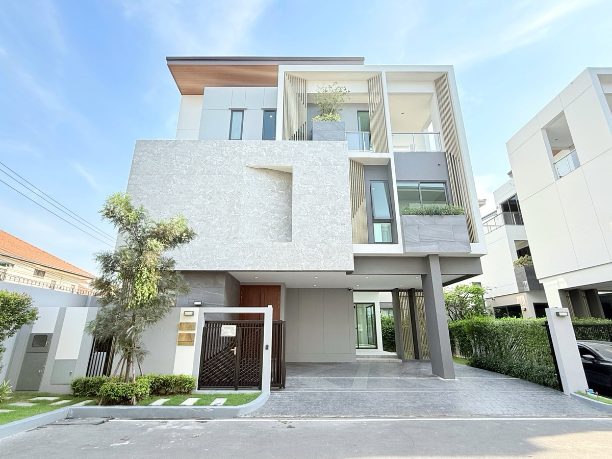 ขายบ้านนวมินทร์ รามอินทรา : The Gentry Kaset - Nawamin เดอะ เจนทริ เกษตร-นวมินทร์ The corner plot,3storey house with private lift