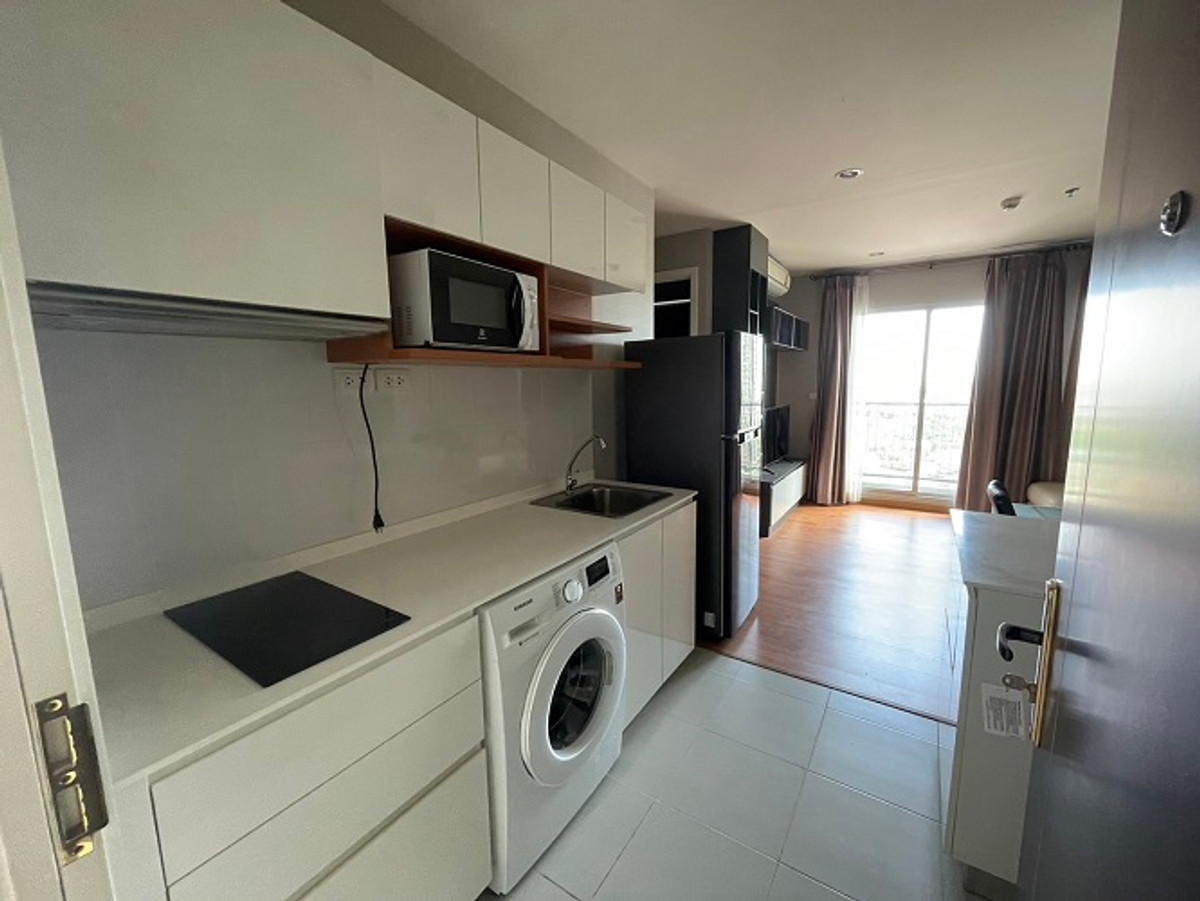 For RentCondoThaphra, Talat Phlu, Wutthakat : 2 bedroom room for rent, condo next to BTS station, fully furnished, ready to move in.