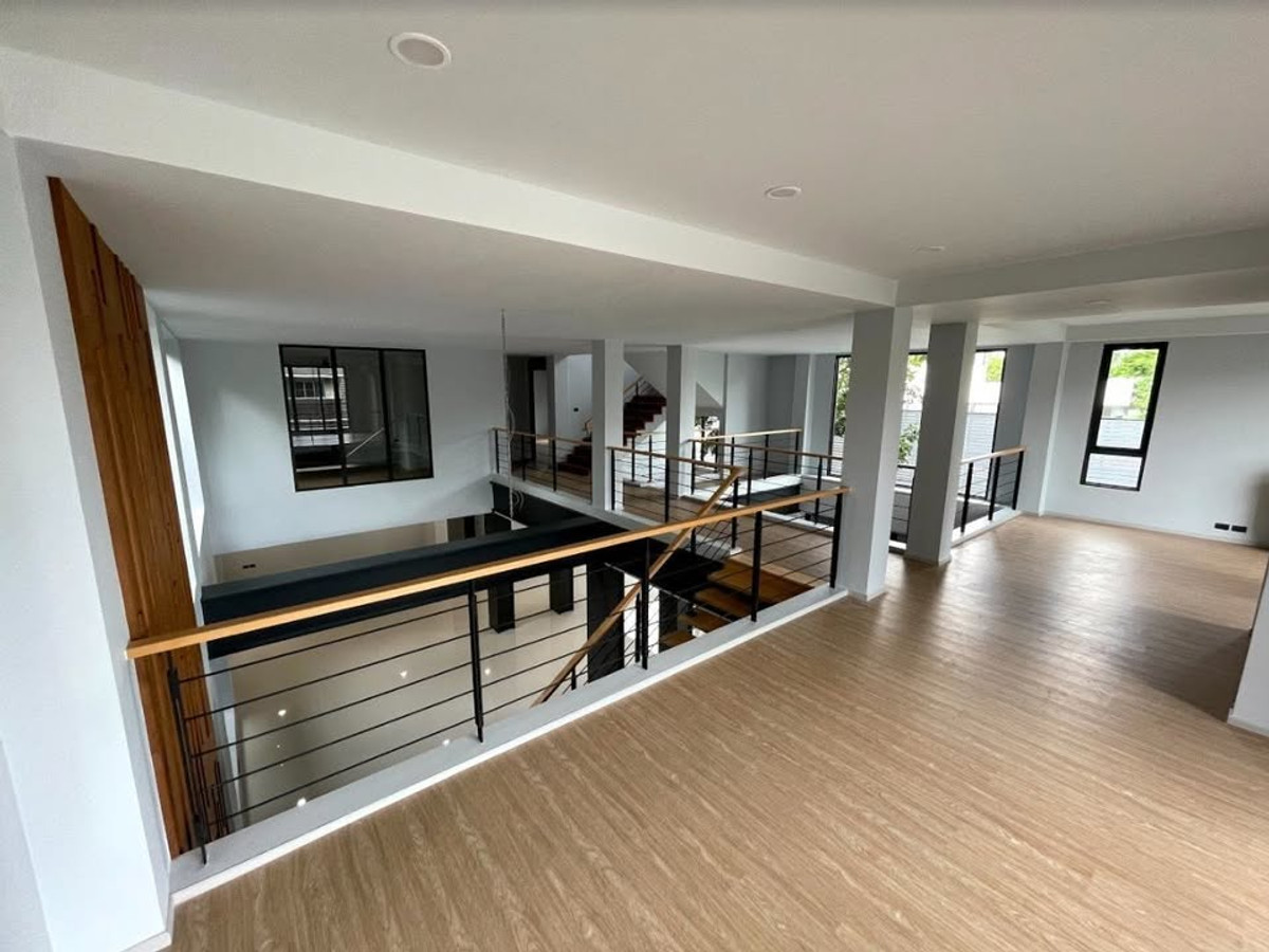 HouseSukhumvit, Asoke, Thonglor : For Sale / Rent – Modern 3-Storey Single House with Private Pool | Sukhumvit 71