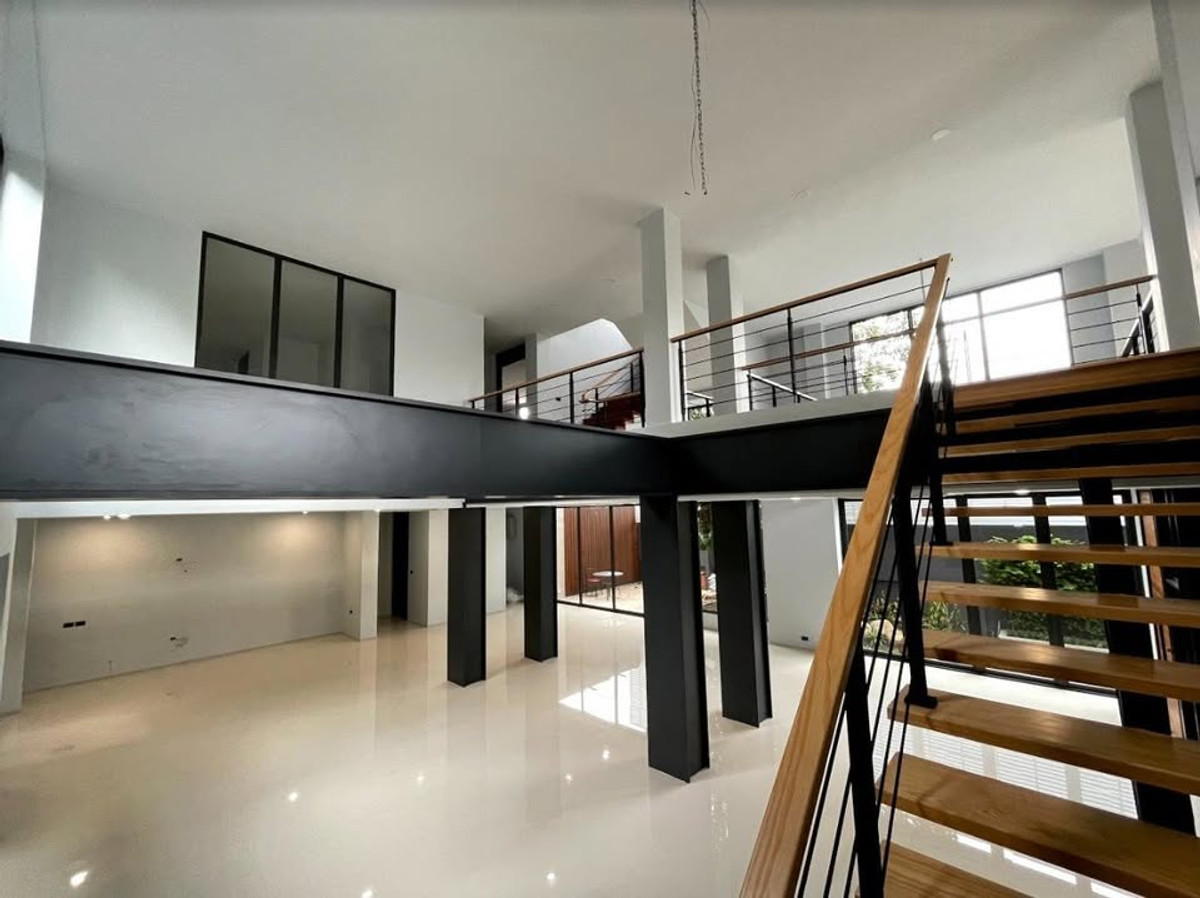 HouseSukhumvit, Asoke, Thonglor : For Sale / Rent – Modern 3-Storey Single House with Private Pool | Sukhumvit 71