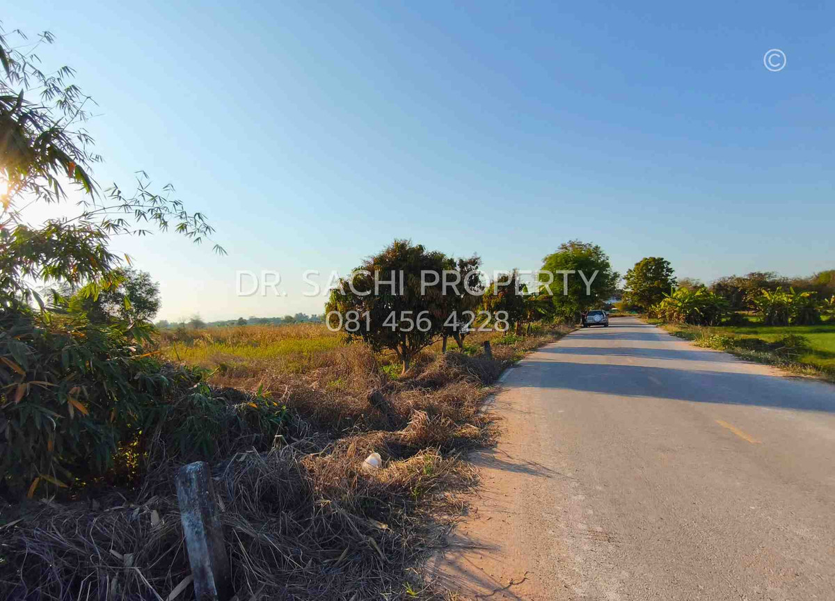 For SaleLandLamphun : Beautiful land for sale 13-0-19.3 rai near CPRAM Lamphun, near Lamphun city, only 10 minutes.