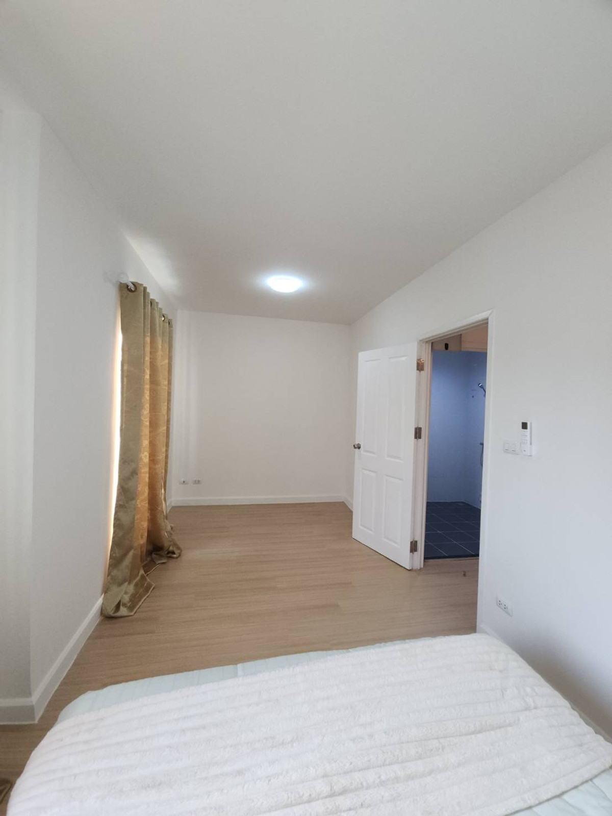 For RentTownhomeRama 2, Bang Khun Thian : Townhome for rent, Pruksa Ville 53/2, near Lotus Rama 2, only 8 minutes.