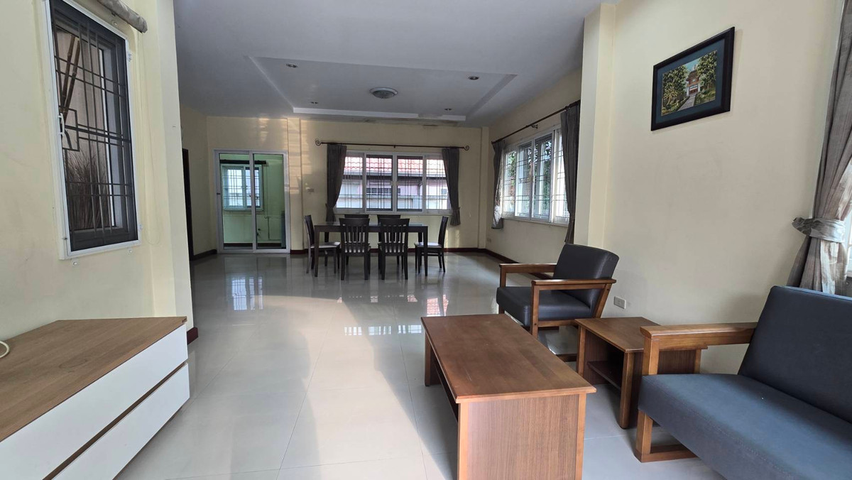 For SaleHousePathum Thani,Rangsit, Thammasat : 2-story detached house for sale, Than Mankong Village 1, Khlong Nueng, Khlong Luang, Pathum Thani, area 54.3 square wah, usable area 193 square meters, 3 bedrooms, 3 bathrooms, parking for 2 cars in the house.