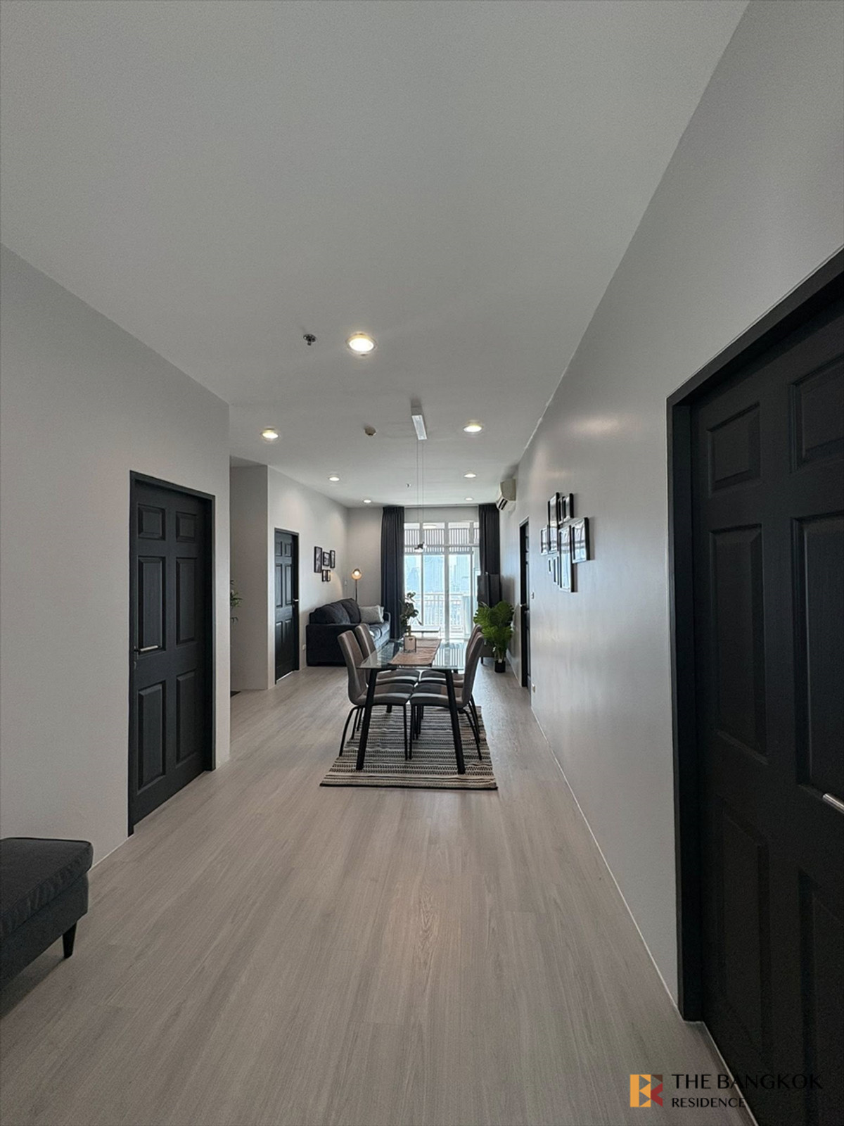 For RentCondoRatchathewi,Phayathai : Room for rent 114 square meters, price 42,000 baht Chewathai Ratchaprarop By:Tiger