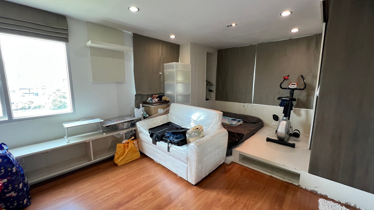 For RentCondoLadprao, Central Ladprao : SVR-595 Condo for rent, One Lat Phrao 18, size 31 sq m., studio room, 7th floor, MRT Lat Phrao.