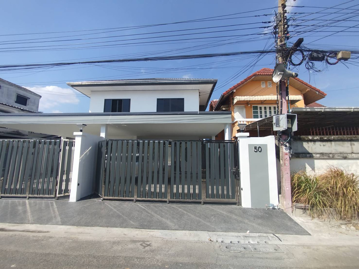 ขายทาวน์โฮมวิภาวดี ดอนเมือง หลักสี่ : ขายทาวน์เฮ้าส์ ซอยโกสุมรวมใจ 36 แยก 11 ดอนเมือง 30 ตรว.