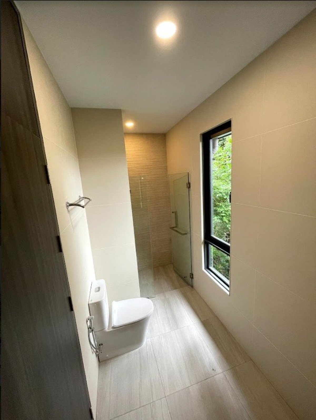 HouseSukhumvit, Asoke, Thonglor : For Sale / Rent – Modern 3-Storey Single House with Private Pool | Sukhumvit 71