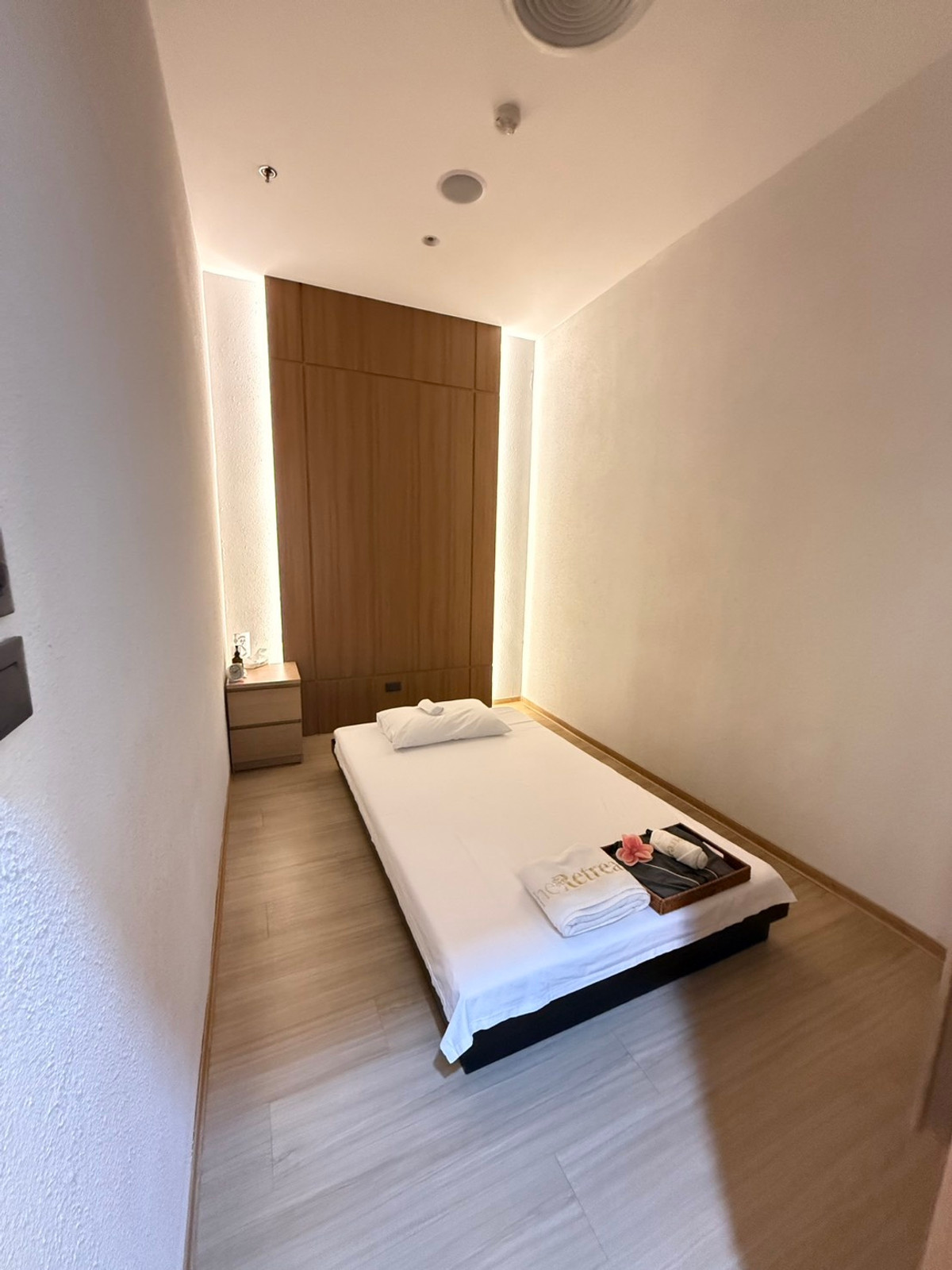 เซ้งร้านค้า/ตลาดนัดรัชดา ห้วยขวาง : เซ้ง ร้านนวด-สปา ใจกลาง พระราม9 พร้อมบ่อออนเซ็น ติดเซ็นทรัล ใต้คอนโด แอชตัน