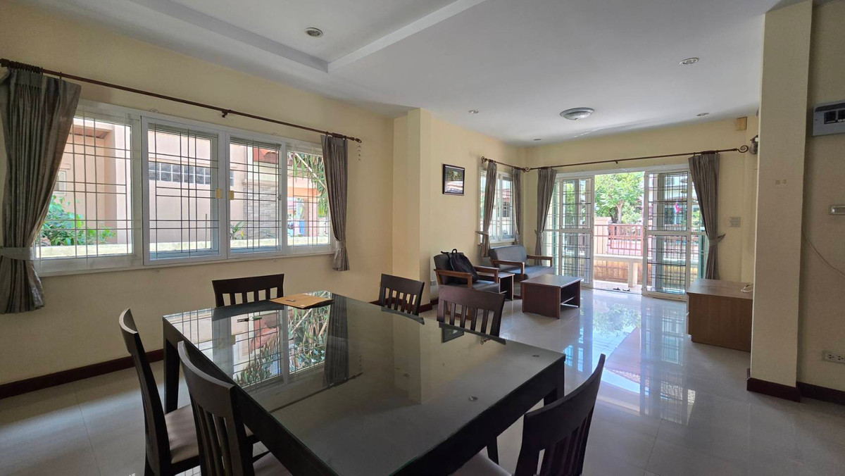 For SaleHousePathum Thani,Rangsit, Thammasat : 2-story detached house for sale, Than Mankong Village 1, Khlong Nueng, Khlong Luang, Pathum Thani, area 54.3 square wah, usable area 193 square meters, 3 bedrooms, 3 bathrooms, parking for 2 cars in the house.