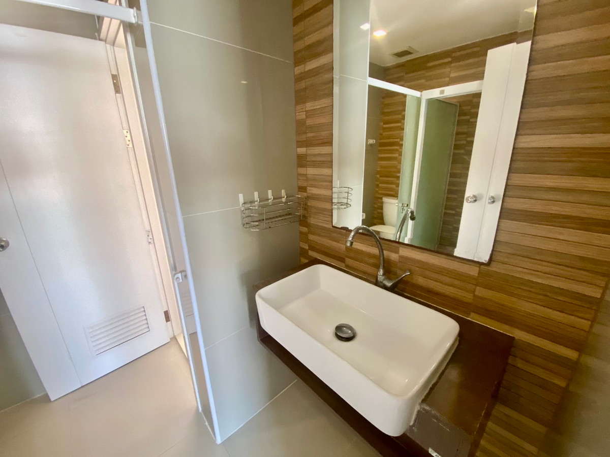 For SaleTownhomePattanakan, Srinakarin : For Sale: 2-Storey Townhome at Pruksa Ville 73 Pattanakarn 38 | Wide Frontage | Extra Space | Design It Your Way