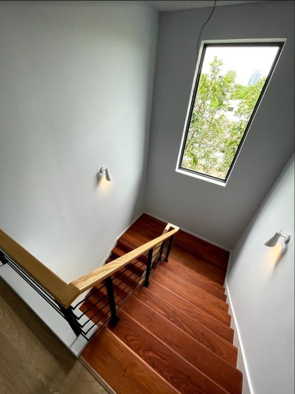 HouseSukhumvit, Asoke, Thonglor : For Sale / Rent – Modern 3-Storey Single House with Private Pool | Sukhumvit 71