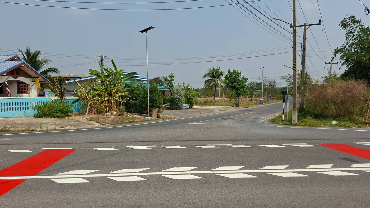 ขายที่ดินนครนายก : ที่ดินถมแล้ว 4 ไร่ 2 งาน บ้านพริก อ.บ้านนา-นครนายก ติดถนนสาธารณะ พร้อมปลูกบ้านได้ทันที