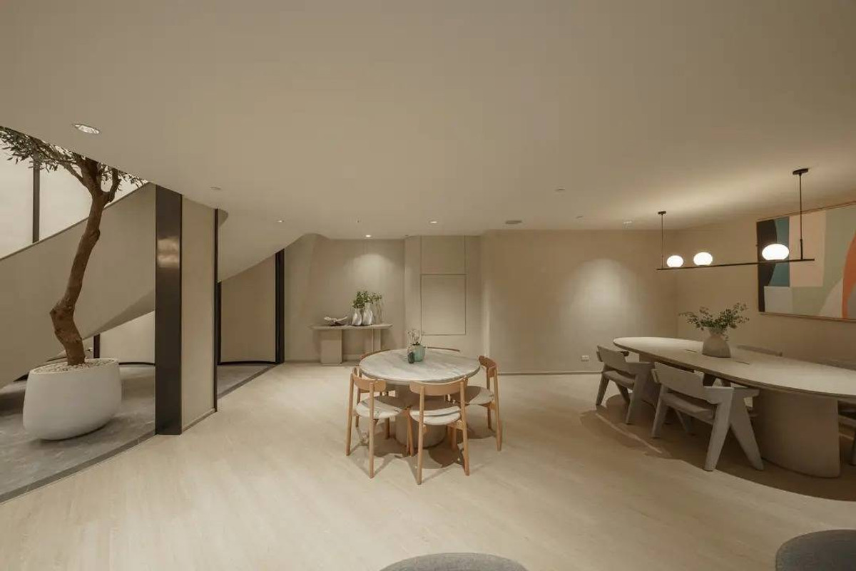 ให้เช่าคอนโดวงเวียนใหญ่ เจริญนคร : Reference Sathorn Wongwianyai คอนโดติด bts วงเวียนใหญ่ ว่างให้เช่า ห้องใหม่ สอบถามได้คับ