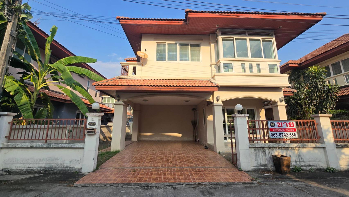 For SaleHousePathum Thani,Rangsit, Thammasat : 2-story detached house for sale, Than Mankong Village 1, Khlong Nueng, Khlong Luang, Pathum Thani, area 54.3 square wah, usable area 193 square meters, 3 bedrooms, 3 bathrooms, parking for 2 cars in the house.