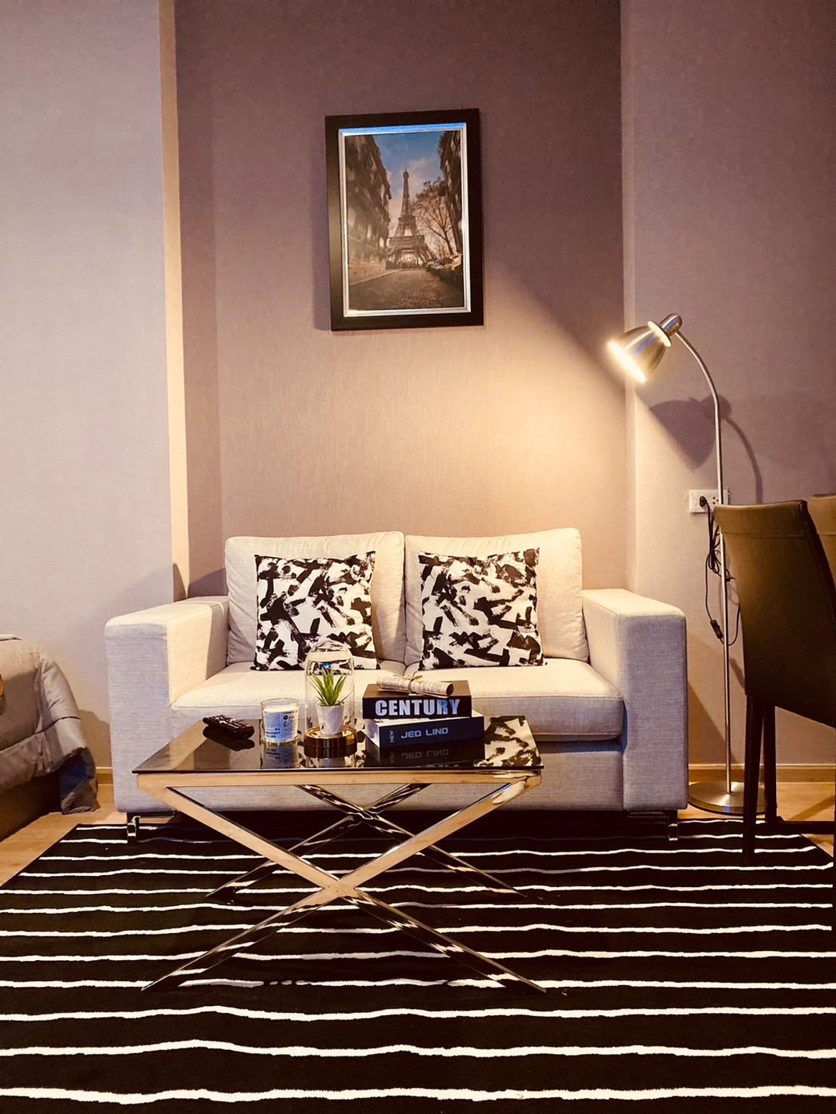 For RentCondoRama9, Petchburi, RCA : For rent✨Condo near MRT Rama 9: IDEO New Rama 9: near Airport Link, convenient travel into the city/to the airport.