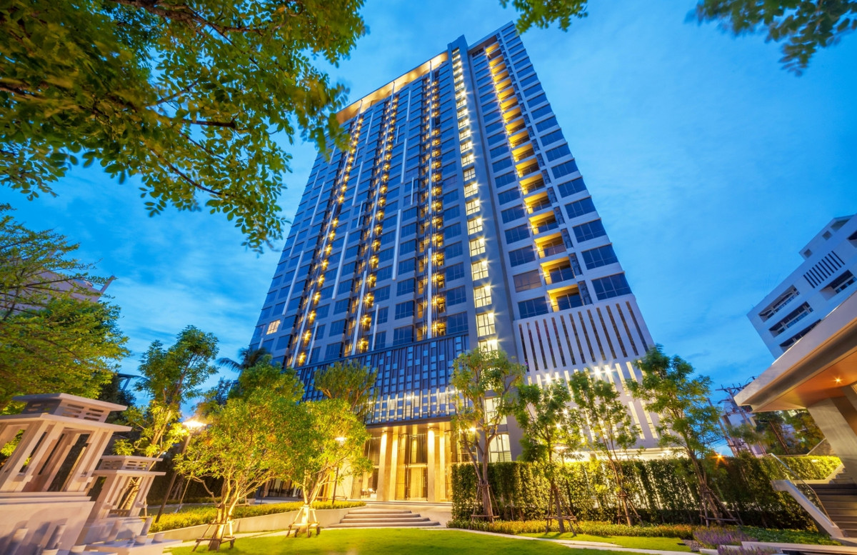 For SaleCondoSathorn, Narathiwat : ✨ For Sale: The Room Sathorn - St. Louis Condo ✨ 💰 Only 8,850,000 THB